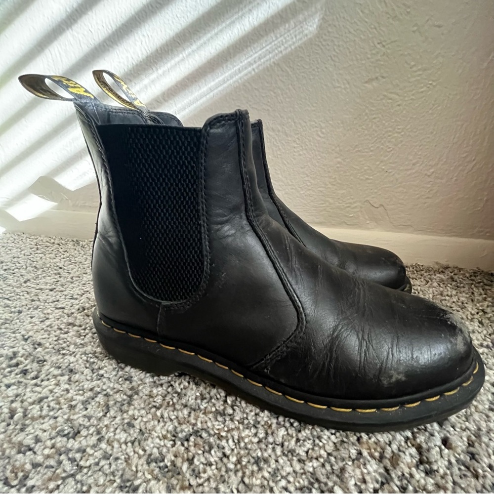 Dr Martens 2976 NAPPA LEATHER CHELSEA BOOTS